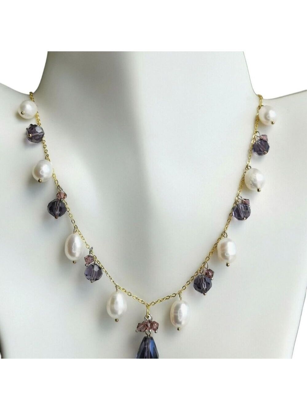 Freshwater pearl and purple Swarovski crystal necklace